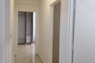 Gravit8 @ Klang South