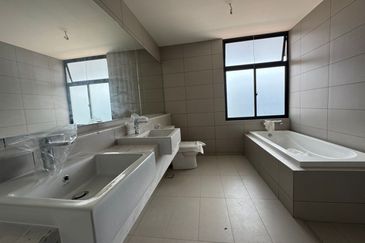 Senibong Cove Waterway Residences