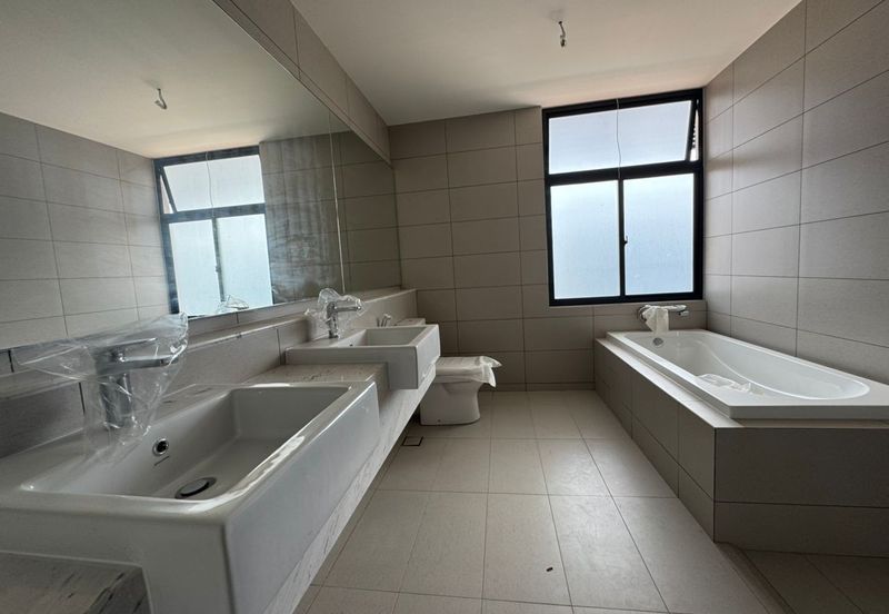 Senibong Cove Waterway Residences