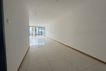 Senibong Cove Waterway Residences