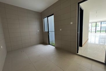 Senibong Cove Waterway Residences