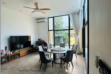 Golf & Resort Forest City, Fringe Villa