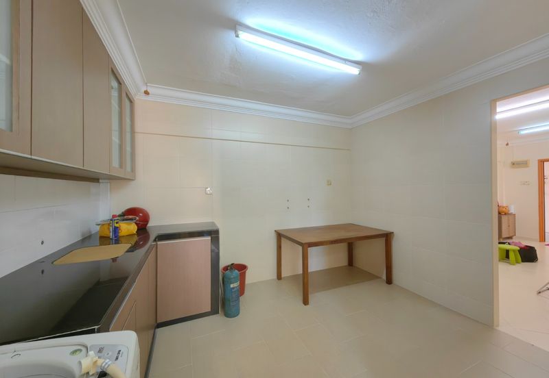 Flat Taman Plentong Utama