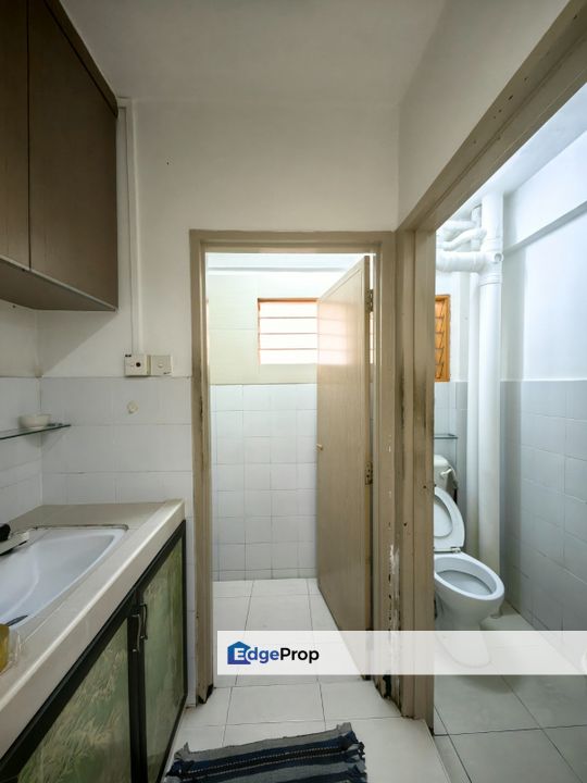 JB Flat 3Bed 2Bath / Plentong Jalan Daisi, Johor, Pasir Gudang