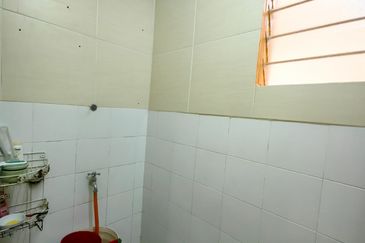 Flat Taman Plentong Utama