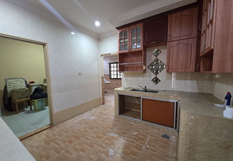 Double Storey Bungalow / Kulai