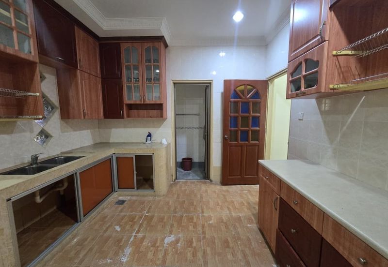 Double Storey Bungalow / Kulai