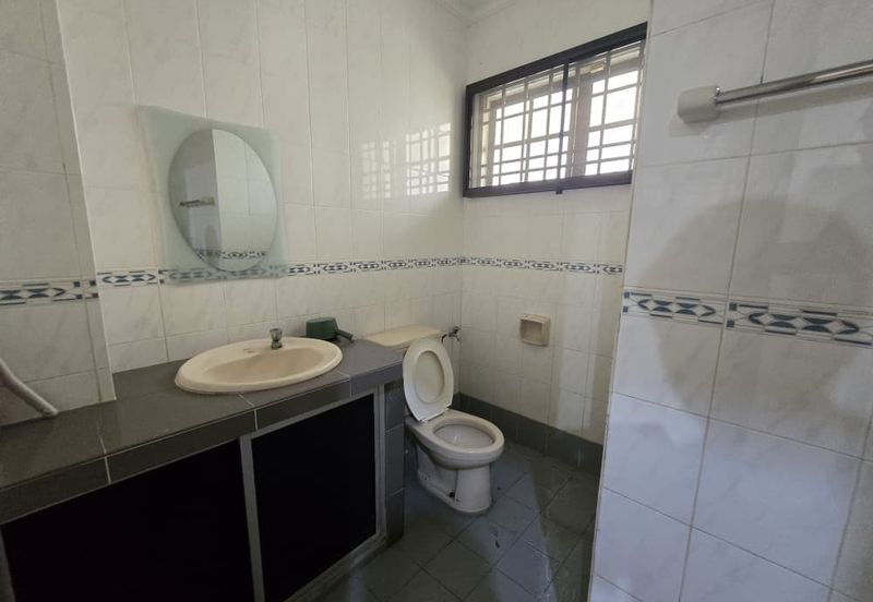 Double Storey Bungalow / Kulai