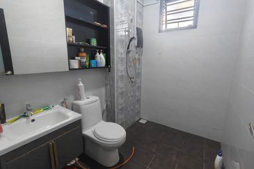 2 Storey Terrace / Kota Tinggi