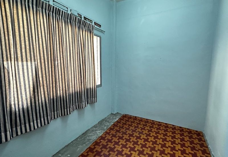 Taman Pulai Utama Flat