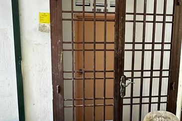 Taman Pulai Utama Flat