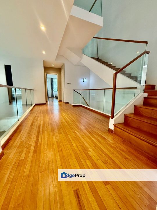 Three Storey Isola Granduer Bungalow @ Senibong Cove, Johor, Masai