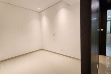 R&F Princess Cove – New Casa Suites (Phase 3): 3 Room 2 Bath, Johor Bahru, Malaysia. High ROI with 5-6% for Property Investment, Freehold