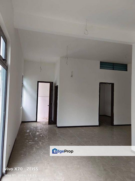 Skudai, Cluster House, D Carlton Heights, Sale, Johor, Skudai