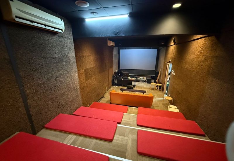 Pusat Perdagangan Danga Utama