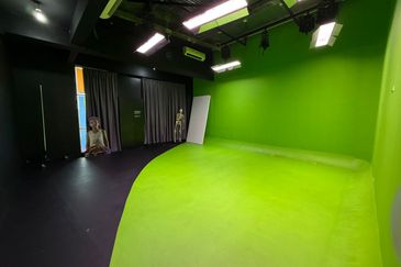 Pusat Perdagangan Danga Utama