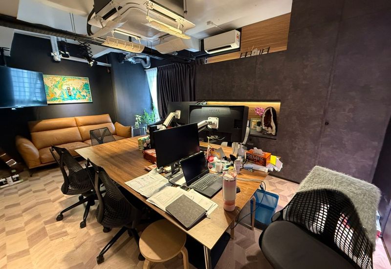 Pusat Perdagangan Danga Utama