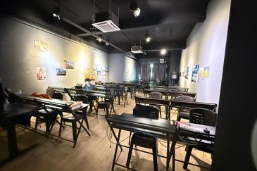 Pusat Perdagangan Danga Utama