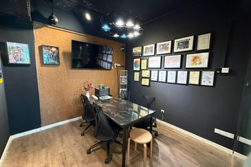 Pusat Perdagangan Danga Utama