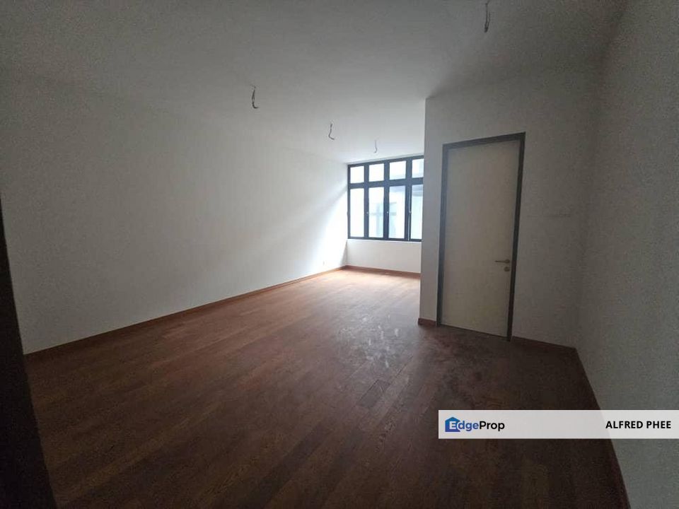 Nusa Sentral 3 Storey Semi-D House For Sale, Johor, 