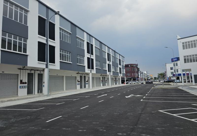 Kulai Vervocity, Shoplot, for Rent