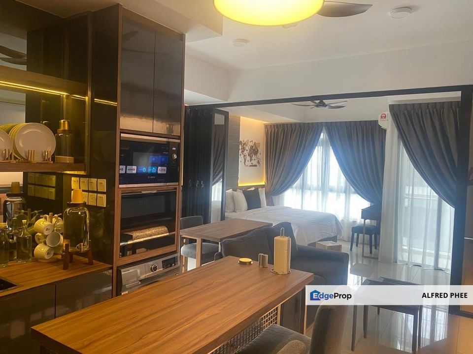 Meridin Executive Suites Service Apartment Sale, Johor, Nusajaya