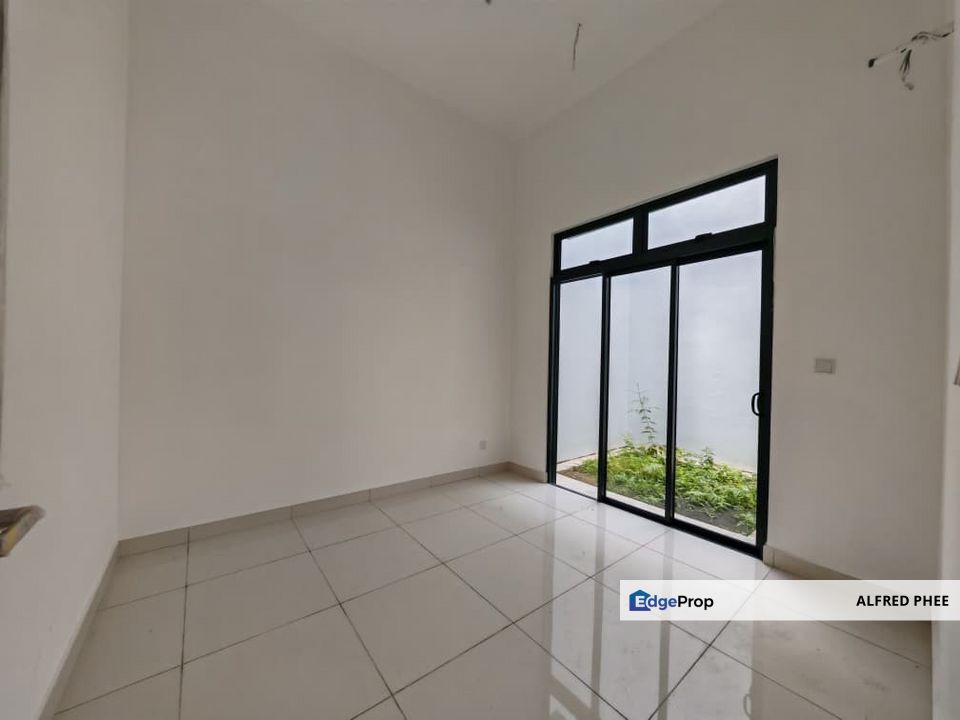 2 Storey Cluster House Impian Emas For Sale, Johor, Skudai