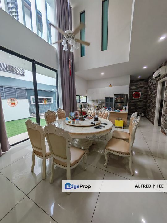 3 Storey Villa Isola Grandeur For Sale, Johor, Masai