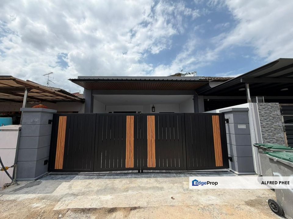 Single Storey Link House Taman Universiti For Sale, Johor, Skudai