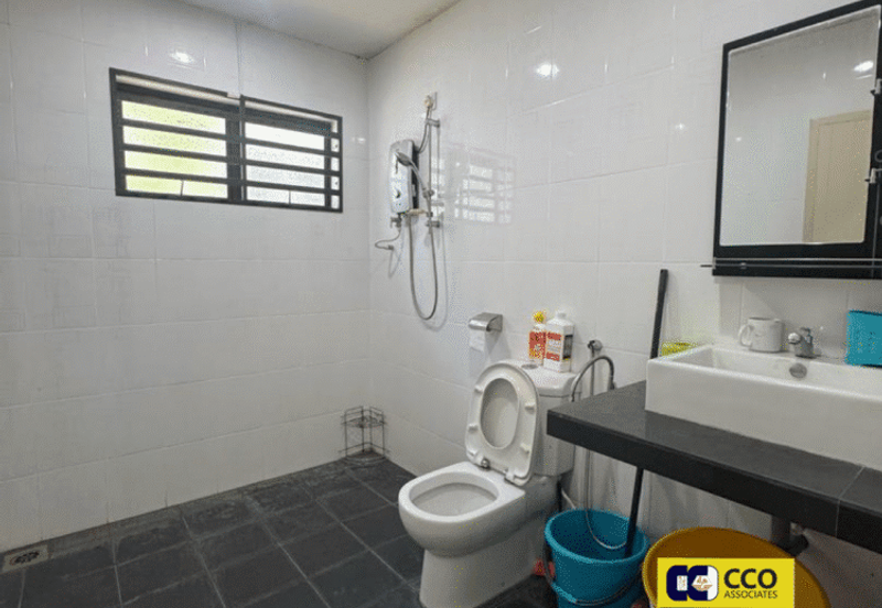 TAMAN RASI, MENGLEMBU