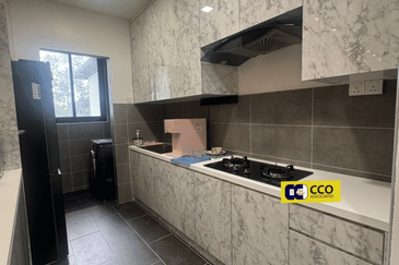 THE COVE HILLSIDE RESIDENCE