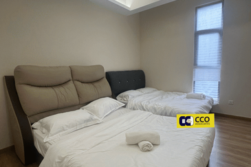 THE COVE HILLSIDE RESIDENCE