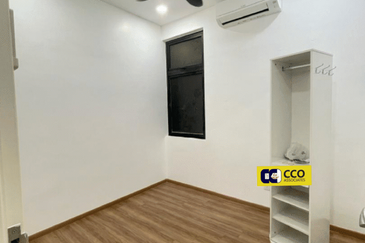 THE COVE HILLSIDE RESIDENCE