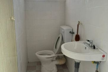 Menglembu Taman Impiana Adril Flat For Sales