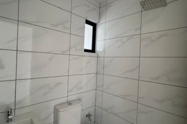 Piccadilly Service Residence @ Greentown