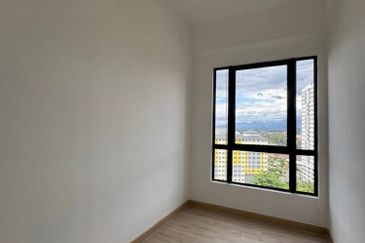 Piccadilly Service Residence @ Greentown