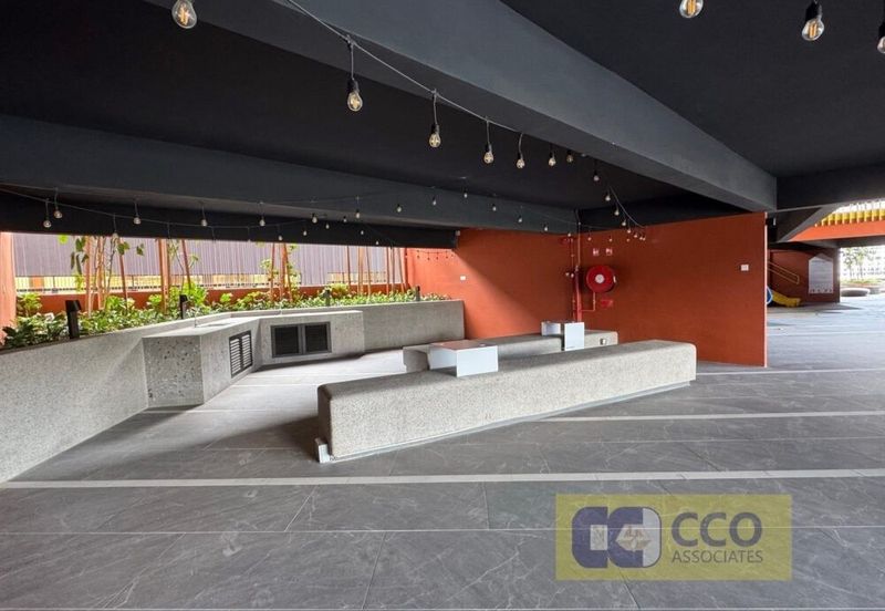 Piccadilly Service Residence @ Greentown