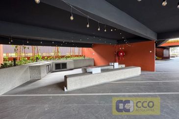 Piccadilly Service Residence @ Greentown