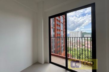 Piccadilly Service Residence @ Greentown