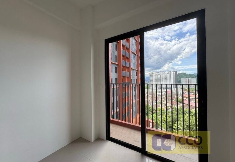 Piccadilly Service Residence @ Greentown