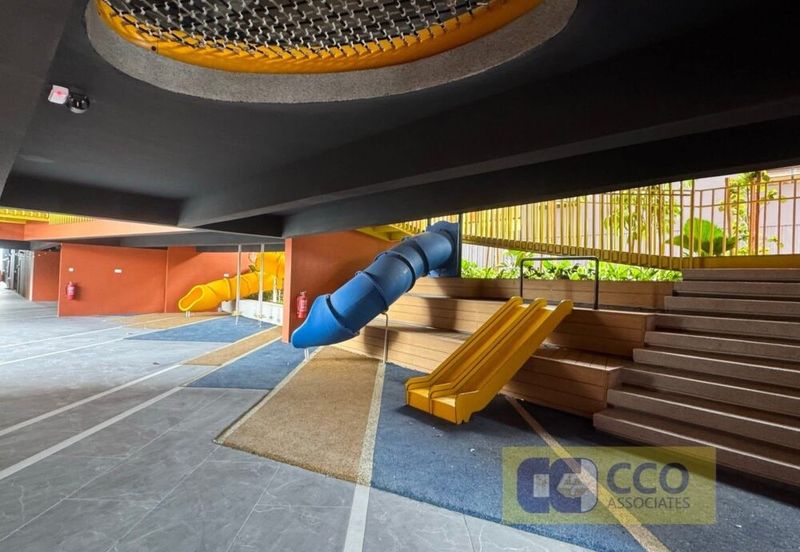 Piccadilly Service Residence @ Greentown