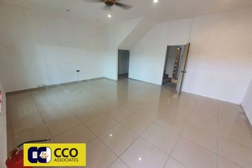 ANJUNG BERCHAM UTAMA