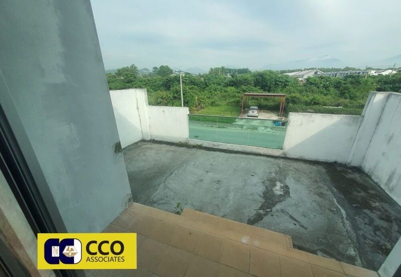 ANJUNG BERCHAM UTAMA