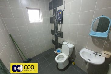 ANJUNG BERCHAM UTAMA