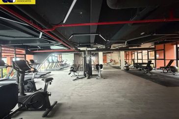 Piccadilly Service Residence @ Greentown