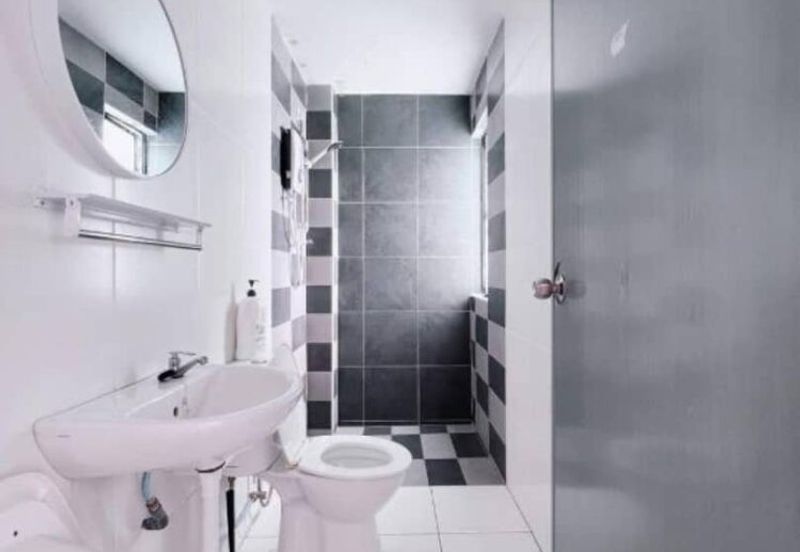 Manhattan Condominium