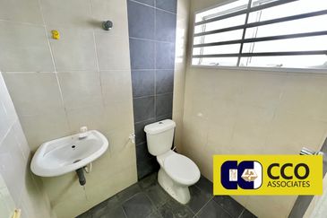 DESA LAHAT SRI -WANG