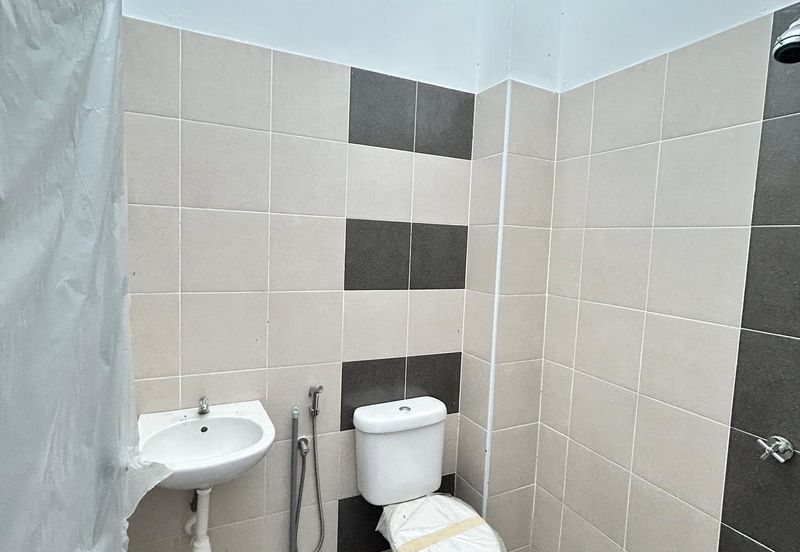 DESA LAHAT SRI -WANG