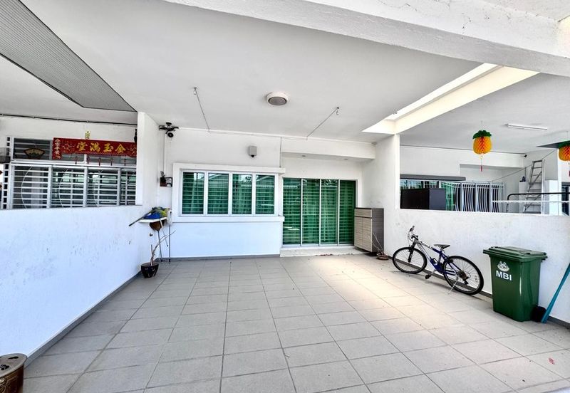 TAMAN LAPANGAN KIARA