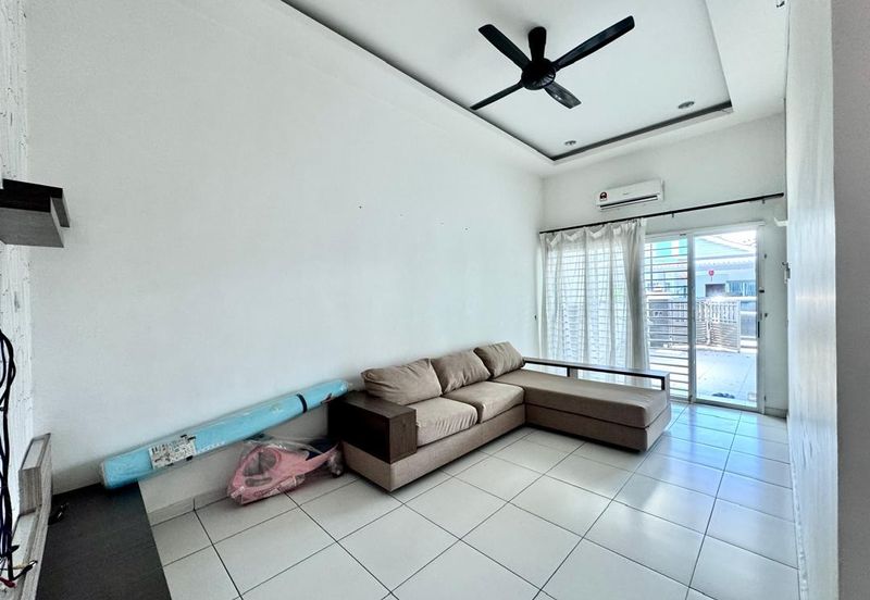 TAMAN LAPANGAN KIARA